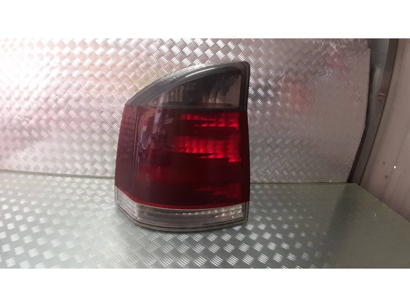 Recambio de piloto trasero izquierdo para opel vectra c berlina comfort referencia OEM IAM   