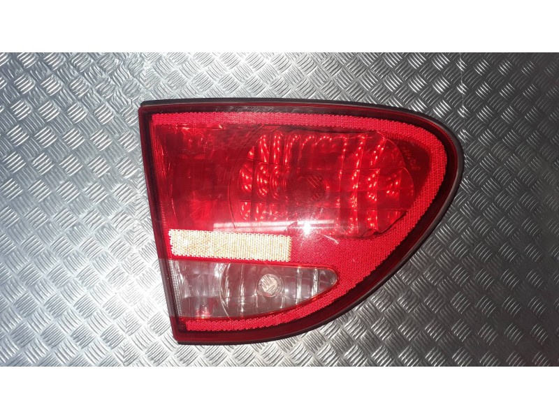 Recambio de piloto trasero izquierdo para chevrolet alero 2.4 ltr piel referencia OEM IAM 22652305  22642087