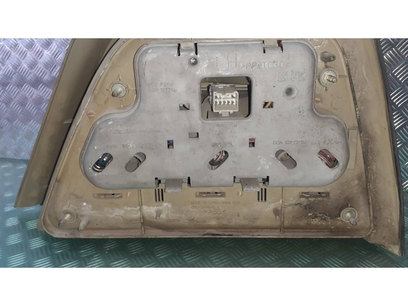 Recambio de piloto trasero izquierdo para daewoo nexia gl referencia OEM IAM 03110006451  03110006631