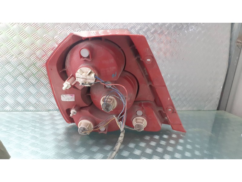 Recambio de piloto trasero derecho para daewoo kalos 1.2 se referencia OEM IAM 300267R  