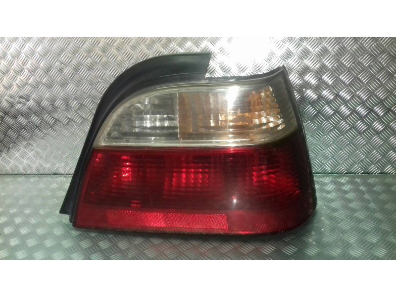 Recambio de piloto trasero derecho para daewoo nexia chess referencia OEM IAM 05110006461  03110006642