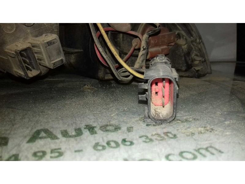 Recambio de faro derecho para chrysler stratus berlina (ja) 2.0 le referencia OEM IAM 011B02A02HC  