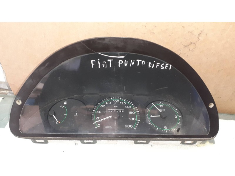 Recambio de cuadro instrumentos para fiat punto berlina (176) 1.7 turbodiesel cat referencia OEM IAM 606082001 6060000160A 