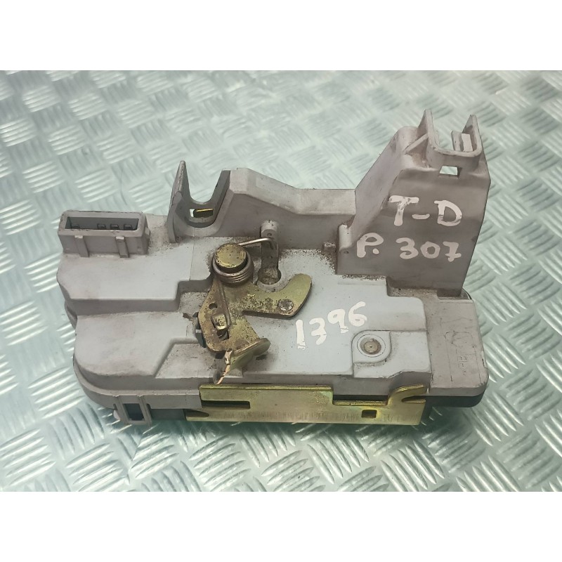 Recambio de cerradura puerta trasera derecha para peugeot 307 (s1) xn referencia OEM IAM  CONECTOR 4 PINES ELECTRICA