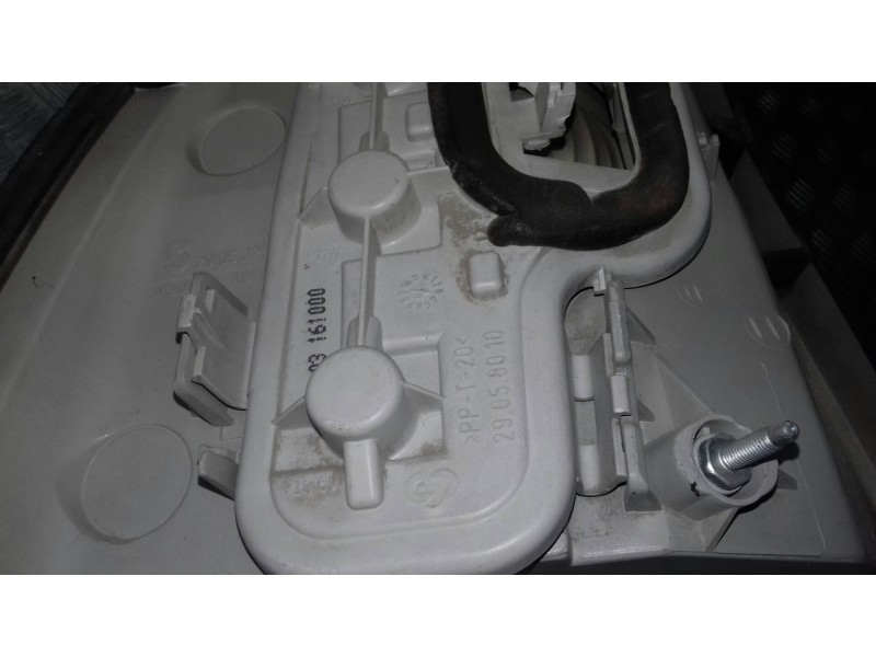 Recambio de piloto trasero derecho para opel astra g berlina comfort referencia OEM IAM 90521544  03161000