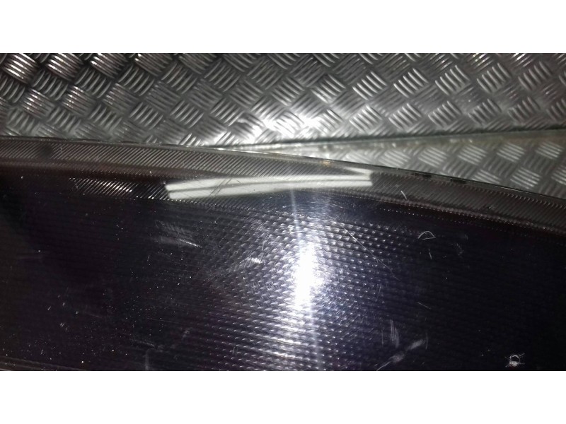 Recambio de piloto trasero izquierdo para opel corsa c blue line referencia OEM IAM 89307491  24457235