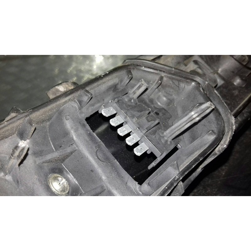 Recambio de piloto trasero izquierdo para opel corsa c blue line referencia OEM IAM 89307491  24457235