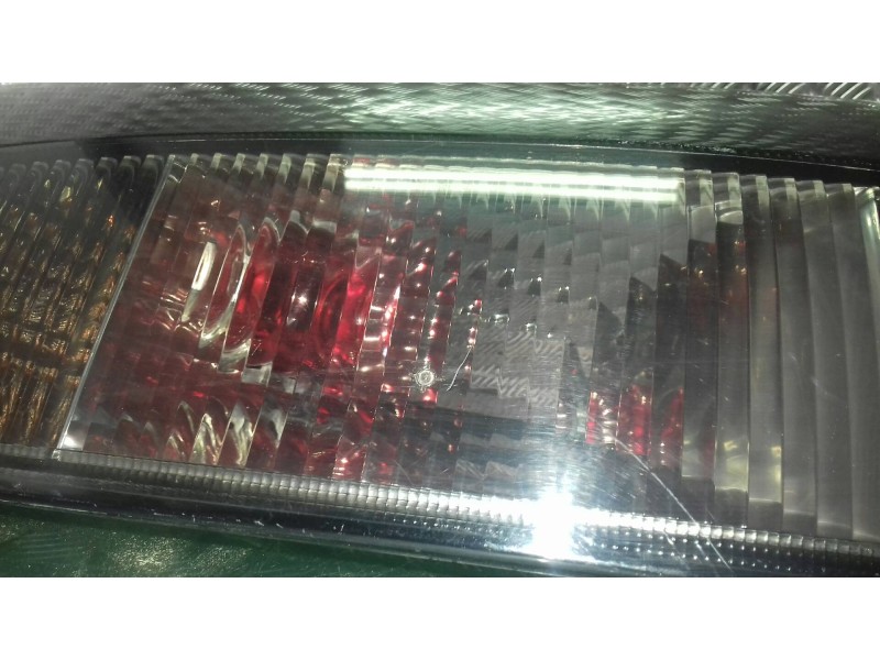 Recambio de piloto trasero derecho para opel corsa c enjoy referencia OEM IAM 89307501  2445723