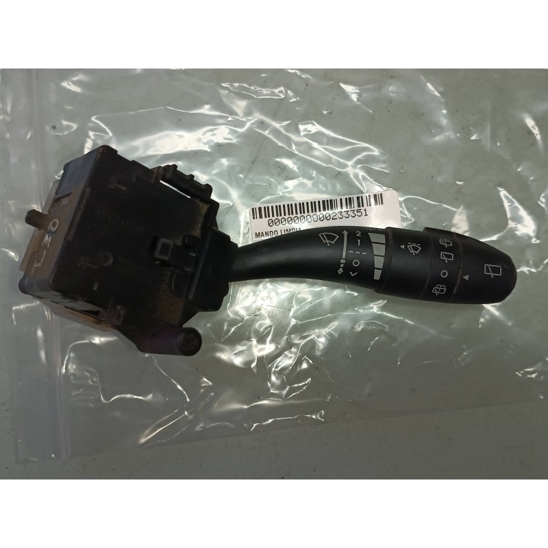 Recambio de mando limpia para hyundai i30 comfort referencia OEM IAM 934202R010  CONECTOR 6+ 7 PINES