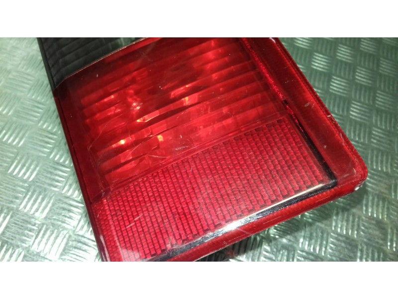 Recambio de piloto trasero derecho para opel combo (corsa c) cargo referencia OEM IAM 51132  