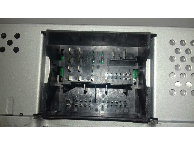 Recambio de sistema audio / radio cd para seat ibiza (6p1) reference referencia OEM IAM 5F0035888B  BLUETOOTH