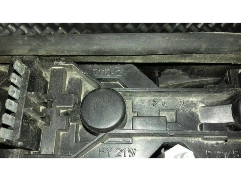 Recambio de piloto trasero derecho para opel combo (corsa c) cargo referencia OEM IAM 51132  