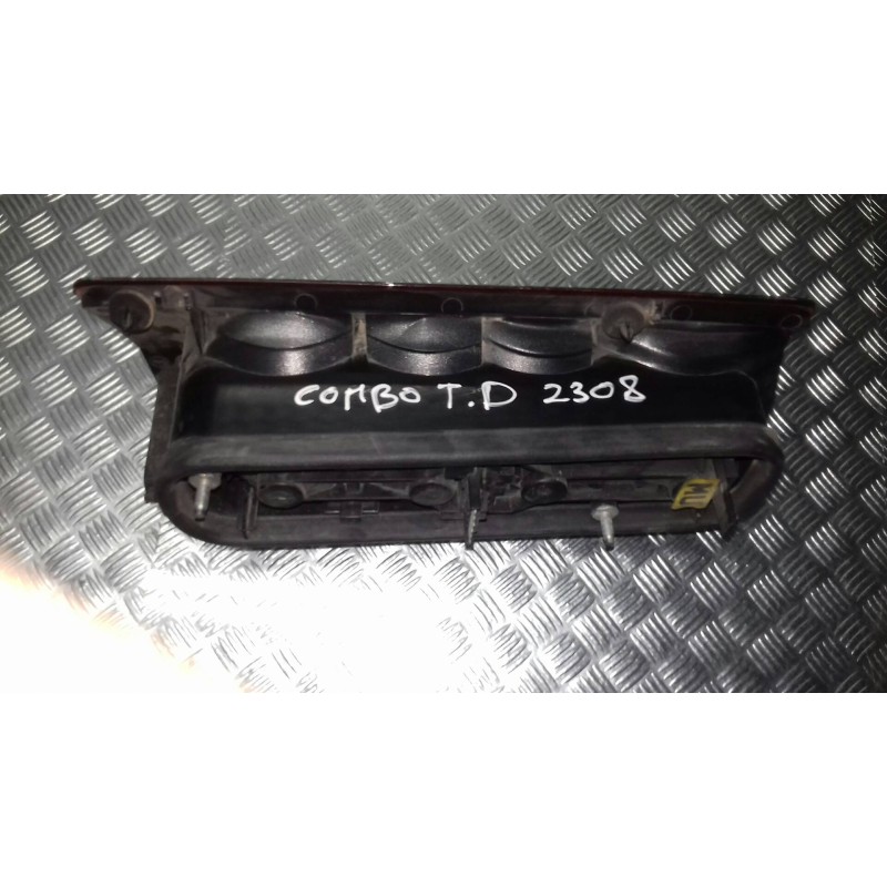 Recambio de piloto trasero derecho para opel combo (corsa c) familiar referencia OEM IAM 45313  51132