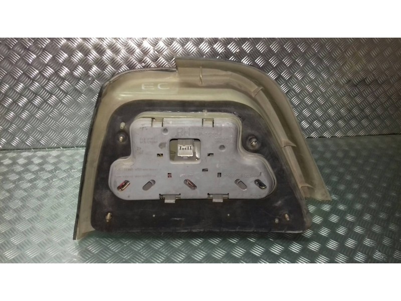 Recambio de piloto trasero derecho para daewoo nexia acro referencia OEM IAM 03110006642  