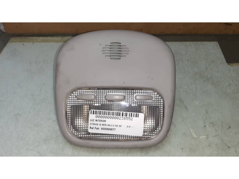 Recambio de luz interior para citroen c5 berlina 2.0 hdi sx referencia OEM IAM 9636696877 9648338577 
