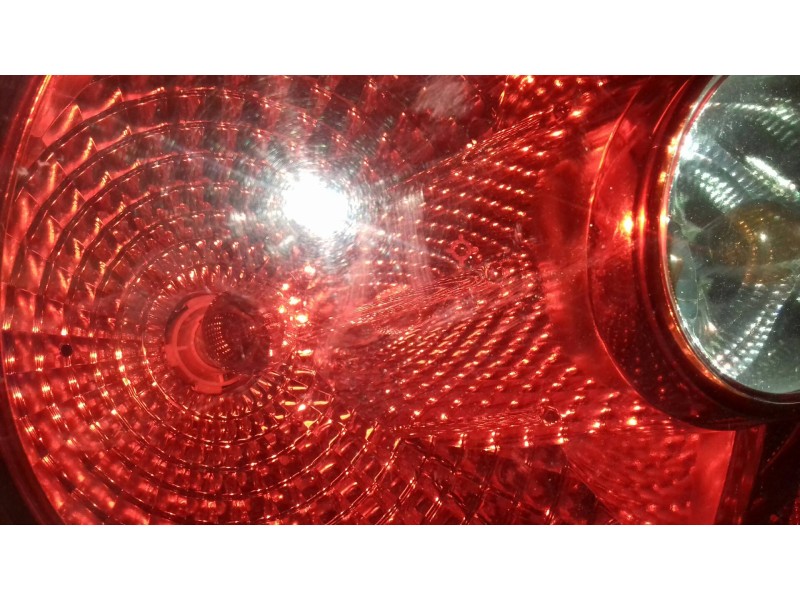 Recambio de piloto trasero izquierdo para chevrolet matiz s referencia OEM IAM 300411L  