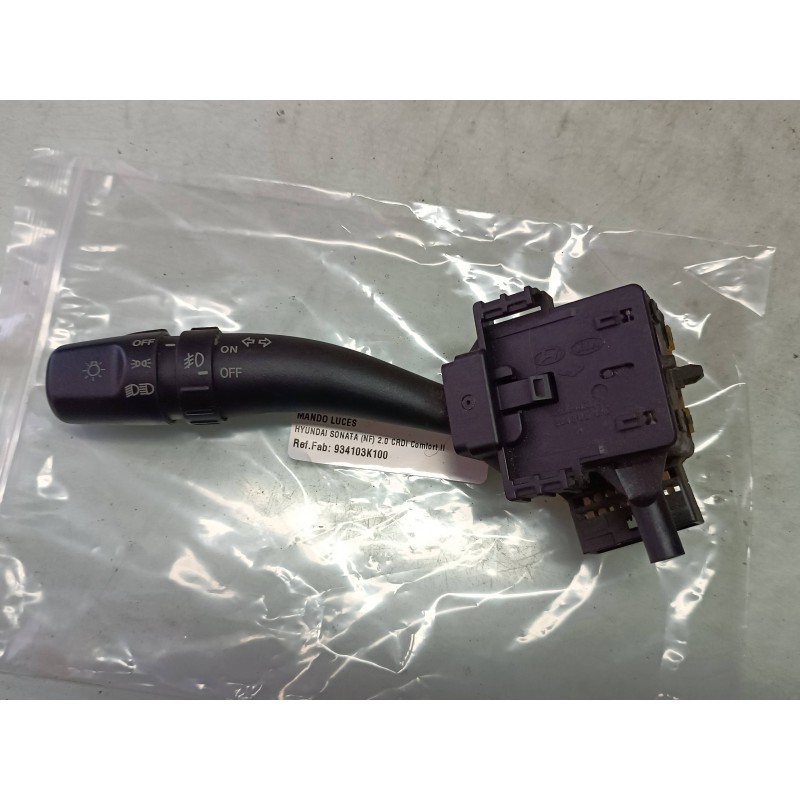 Recambio de mando luces para hyundai sonata (nf) 2.0 crdi comfort ii referencia OEM IAM 934103K100  CONECTOR 8 + 8 PINES