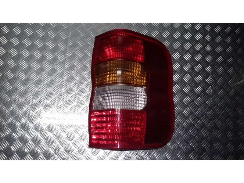 Recambio de piloto trasero derecho para opel combo (corsa b) cargo referencia OEM IAM 67732680  