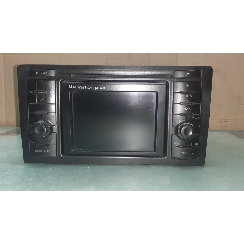 Recambio de sistema audio / radio cd para audi a8 (d2) 3.3 tdi quattro referencia OEM IAM 4D0035192H 8638203118 NAVIGATION PLUS