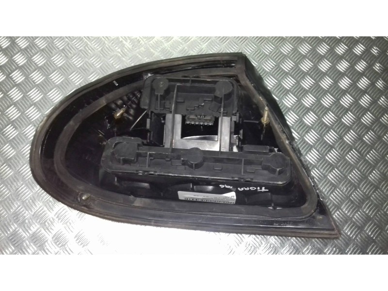 Recambio de piloto trasero derecho para opel tigra 1.4 16v referencia OEM IAM   