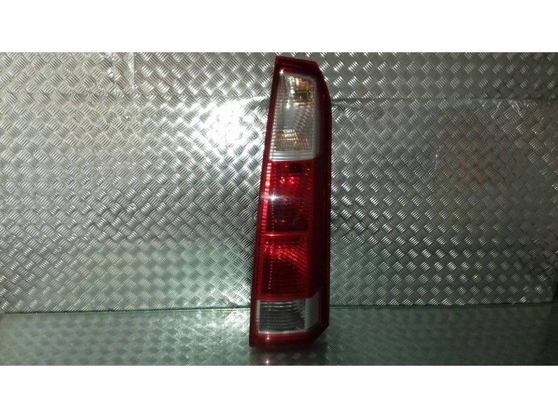 Recambio de piloto trasero derecho para opel meriva cosmo referencia OEM IAM 89398085  13203392