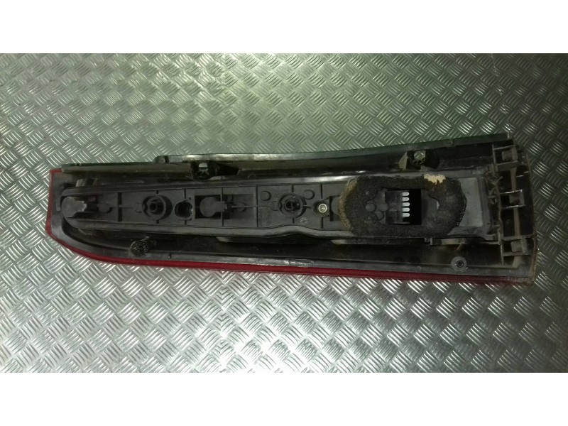 Recambio de piloto trasero derecho para opel meriva cosmo referencia OEM IAM 89398085  13203392