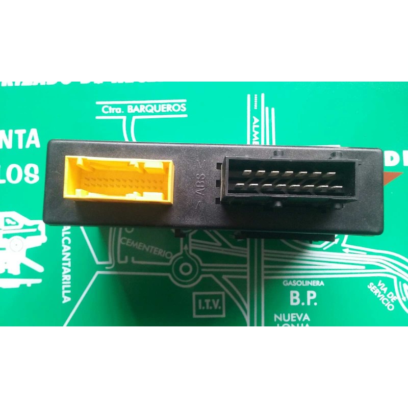 Recambio de centralita cierre para citroen xsara berlina 1.9 td sx referencia OEM IAM 9633523680 84253929 TEXTON