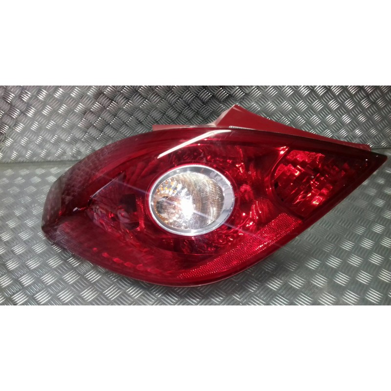 Recambio de piloto trasero izquierdo para opel corsa d cosmo referencia OEM IAM 89037367 89038960A 13186350
