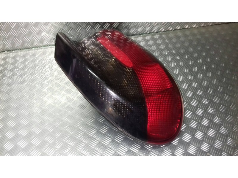 Recambio de piloto trasero izquierdo para opel tigra 1.4 16v referencia OEM IAM   