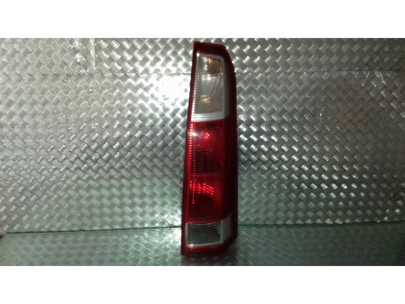 Recambio de piloto trasero derecho para opel meriva essentia referencia OEM IAM 93294346  89398085