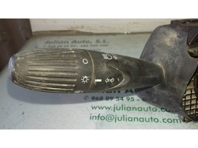 Recambio de mando luces para fiat punto berlina (176) td 60 cult referencia OEM IAM A223 A223  Recambio de mando luces para fiat punto berlina (176) td 60 cult referencia OEM IAM A223 A223