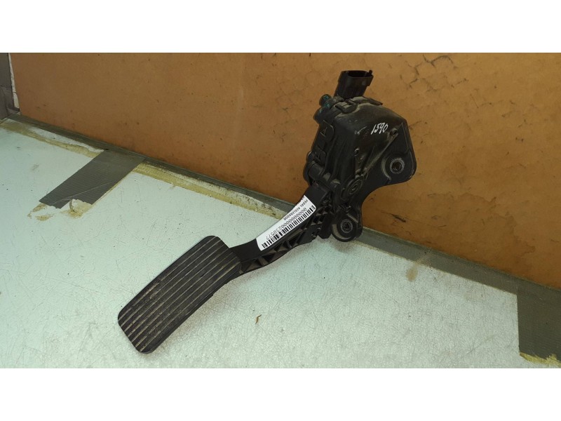 Recambio de pedal acelerador para kia cee´d active referencia OEM IAM 32700XXXXX  CONECTOR 6 PINES