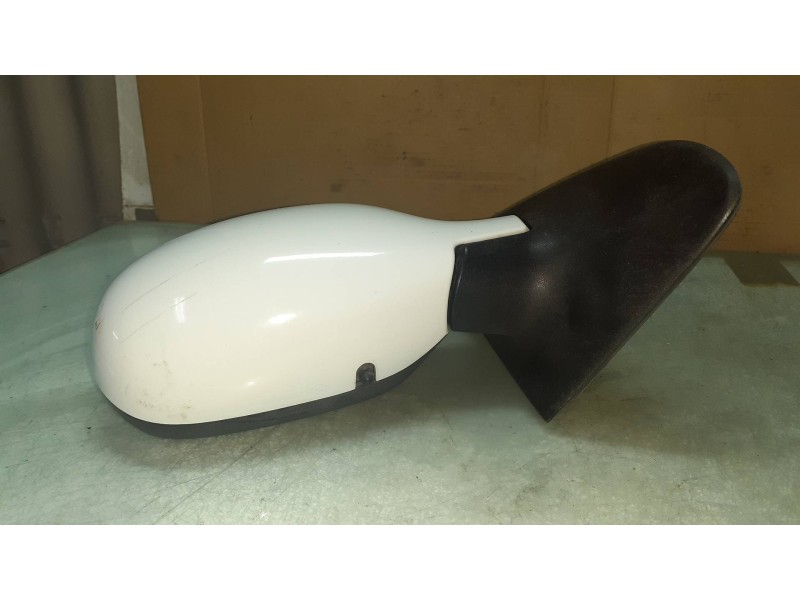 Recambio de retrovisor derecho para renault clio ii fase ii (b/cb0) campus referencia OEM IAM 018011  ELECTRICO