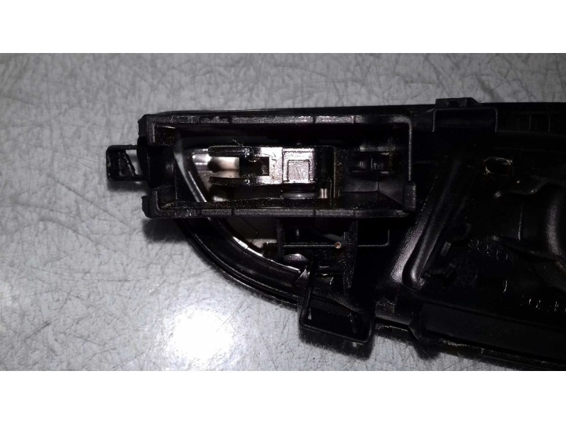 Recambio de maneta interior delantera izquierda para ford focus lim. trend + referencia OEM IAM F1ET14017AB  