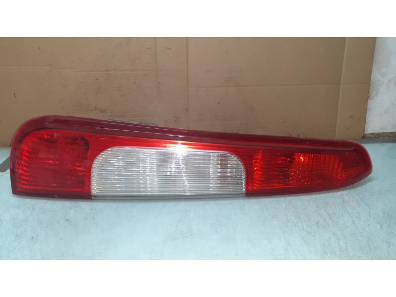 Recambio de piloto trasero izquierdo para ford focus c-max (cap) ambiente (d) referencia OEM IAM   