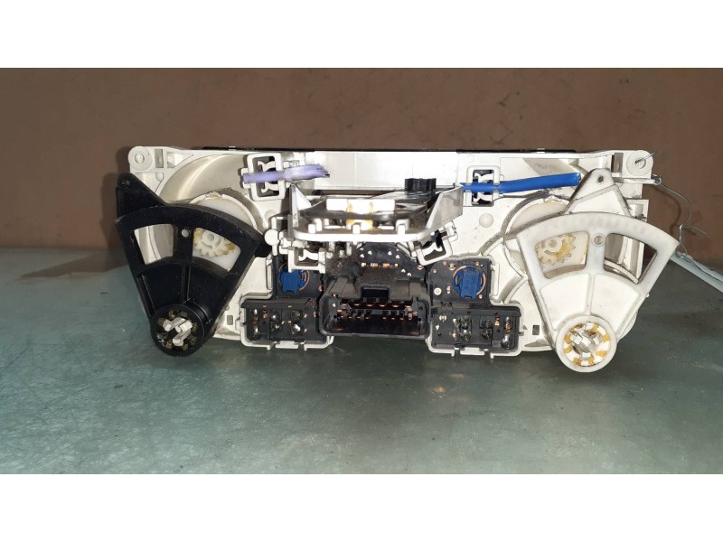 Recambio de mando calefaccion / aire acondicionado para nissan micra (k12e) acenta referencia OEM IAM 27520AX700  