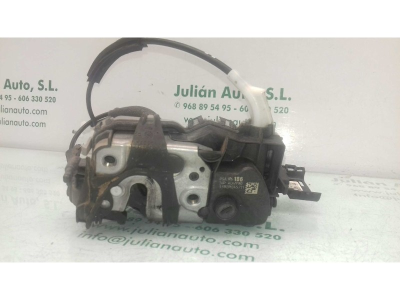 Recambio de cerradura puerta trasera derecha para citroen c5 berlina millenium referencia OEM IAM 006186 A04990 3392M045711