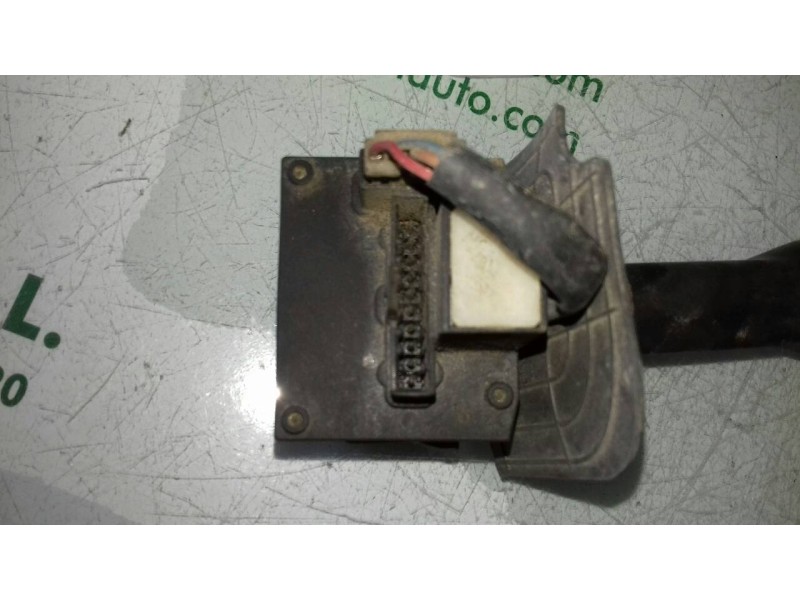 Recambio de mando limpia para lancia dedra berl. referencia OEM IAM B826  10 PINES