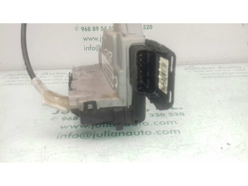 Recambio de cerradura puerta trasera derecha para citroen c5 berlina millenium referencia OEM IAM 006186 A04990 3392M045711