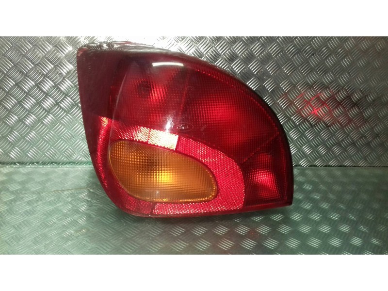 Recambio de piloto trasero izquierdo para ford fiesta berlina (dx) básico referencia OEM IAM 96FG13N004BB  96FG13N004