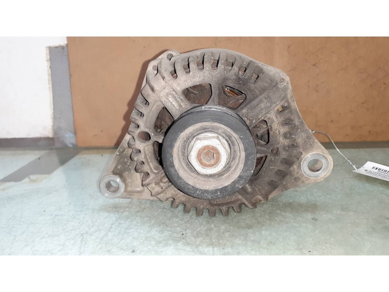 Recambio de alternador para nissan micra (k12e) acenta referencia OEM IAM 23100AX600 VALEO 80A