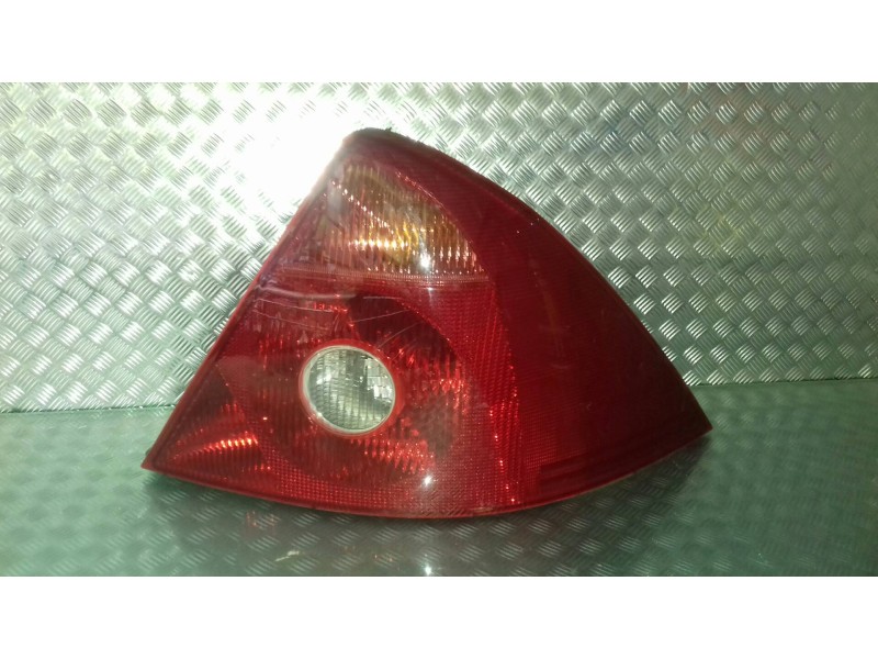 Recambio de piloto trasero derecho para ford mondeo berlina (ge) ambiente referencia OEM IAM 1S7113404A  3S7113404A