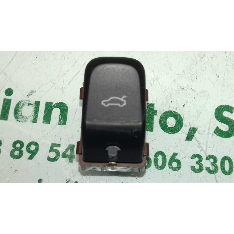 Recambio de interruptor para audi a4 ber. (b8) básico referencia OEM IAM 8K0959831 4 PINES APERTURA MALETERO