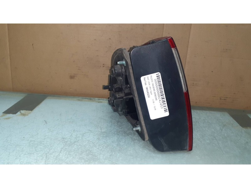 Recambio de piloto trasero derecho para seat leon (1m1) signo referencia OEM IAM 1M6945258  