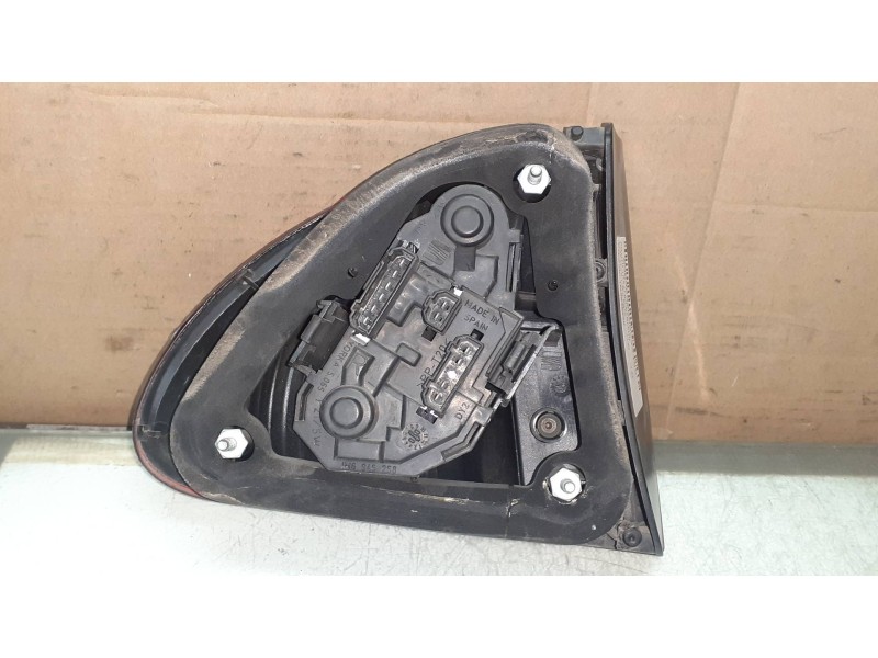 Recambio de piloto trasero derecho para seat leon (1m1) signo referencia OEM IAM 1M6945258  