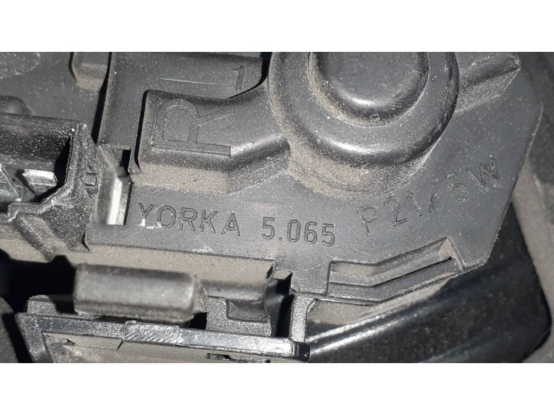 Recambio de piloto trasero derecho para seat leon (1m1) signo referencia OEM IAM 1M6945258  