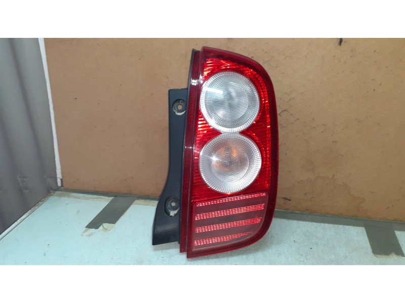 Recambio de piloto trasero izquierdo para nissan micra (k12e) acenta referencia OEM IAM   