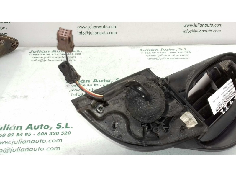 Recambio de retrovisor izquierdo para citroen c3 hdi 70 collection referencia OEM IAM 1236360  ELECTRICO