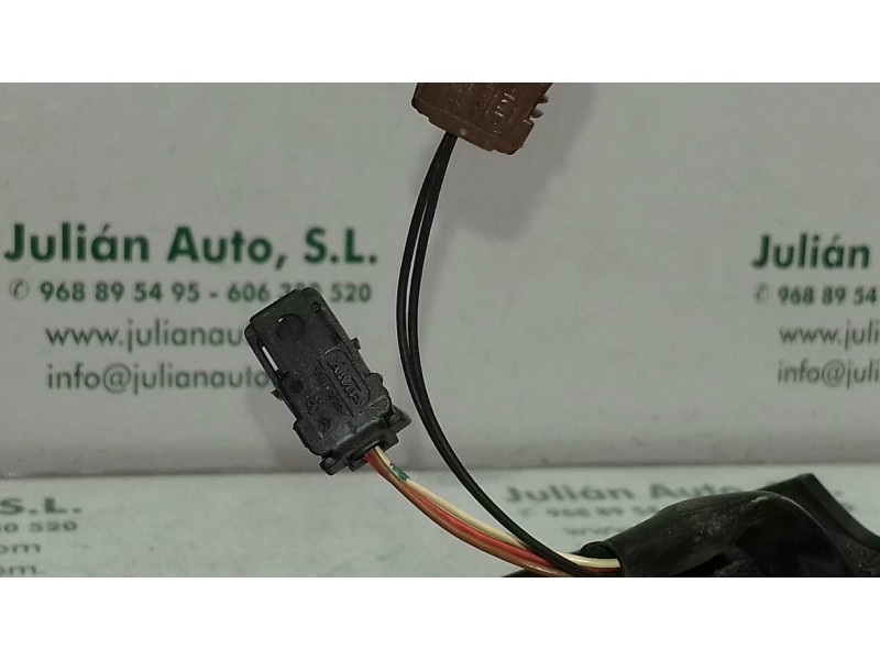 Recambio de retrovisor izquierdo para citroen c3 hdi 70 collection referencia OEM IAM 1236360  ELECTRICO