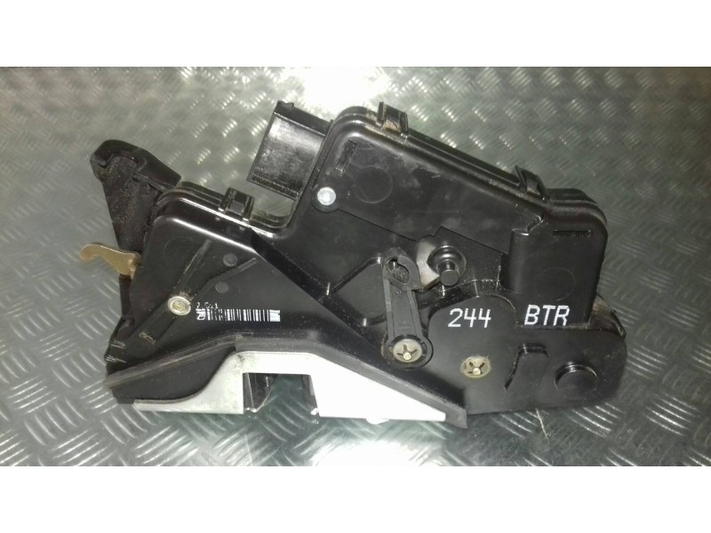 Recambio de cerradura puerta delantera derecha para bmw serie 3 berlina (e46) 320i referencia OEM IAM 244BTR  